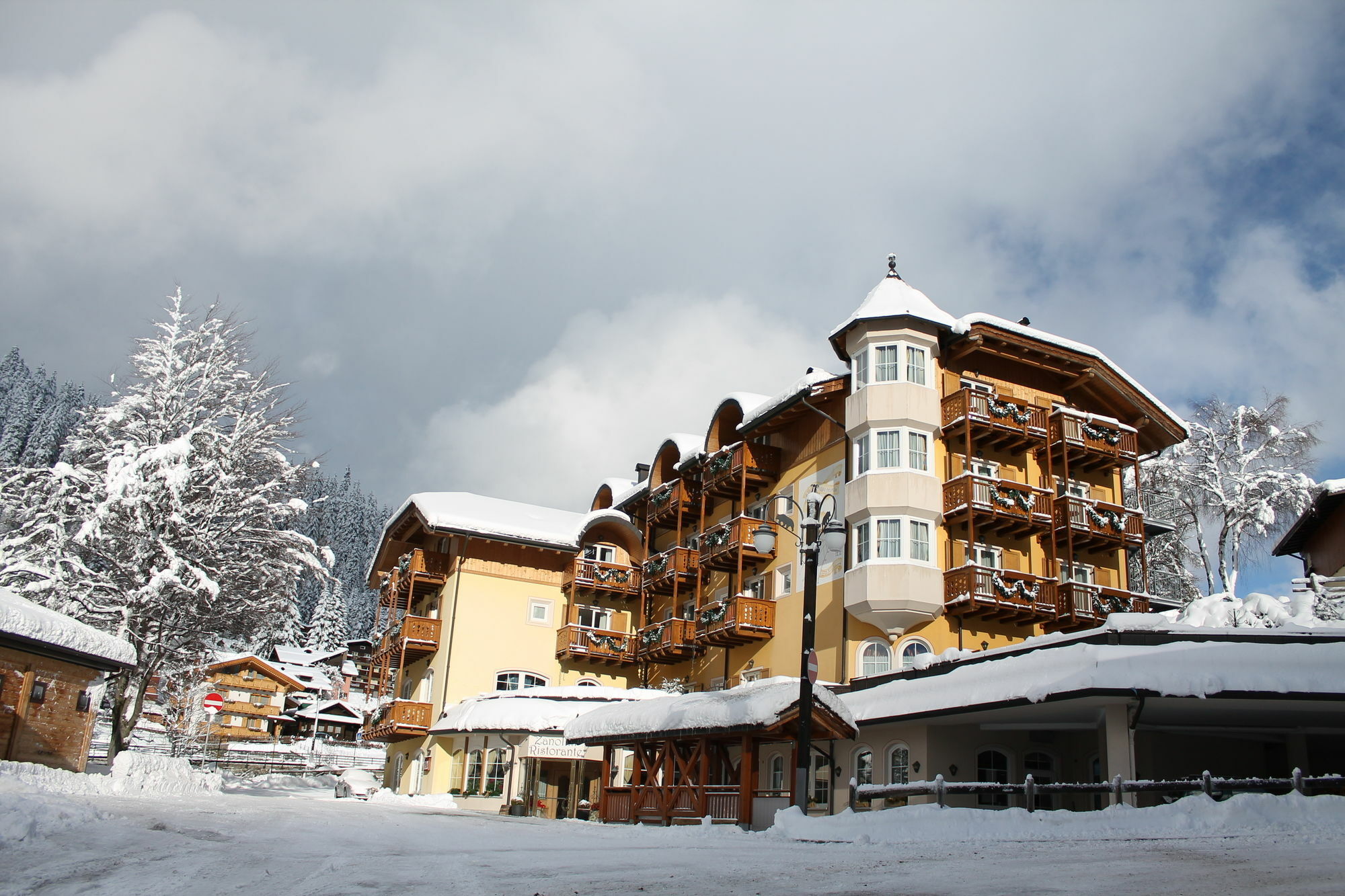 Hotel Chalet All'Imperatore Madonna Exterior foto